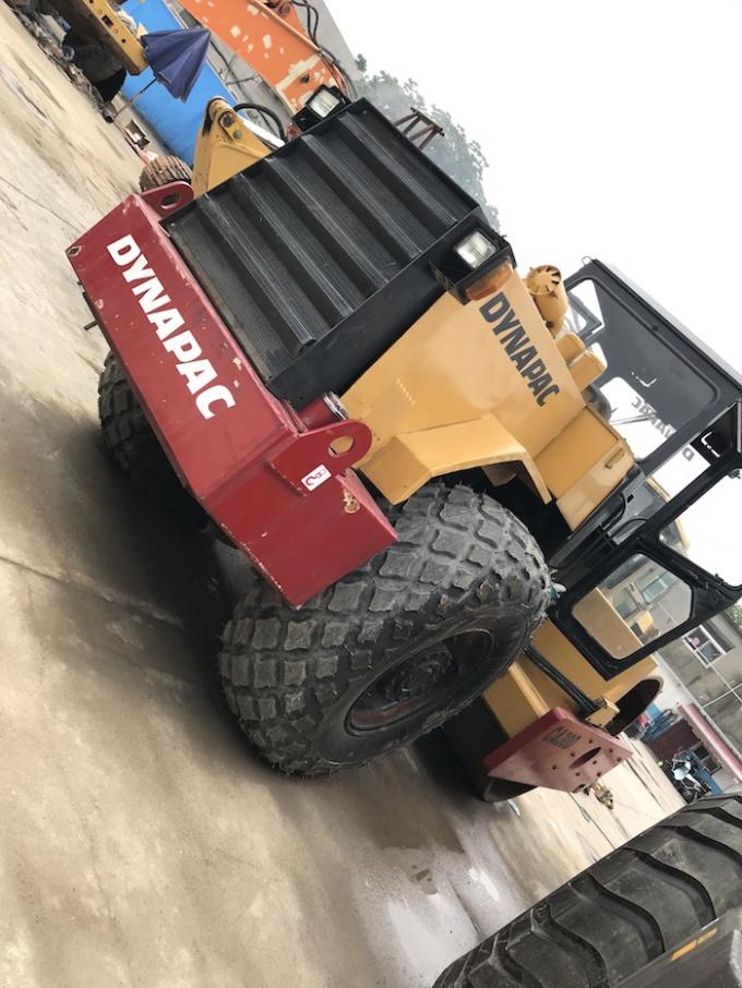 2010-jähriger alter Bodenverdichter 92kw 12ton Dynapac CA30D 0