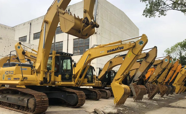 Alte KOMATSU Bagger Max Digging Radiuss 9.09m 22000kgs PC220 0